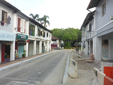 Une rue du vieux Johor Bahru (Daniel Perret, juin 2023)